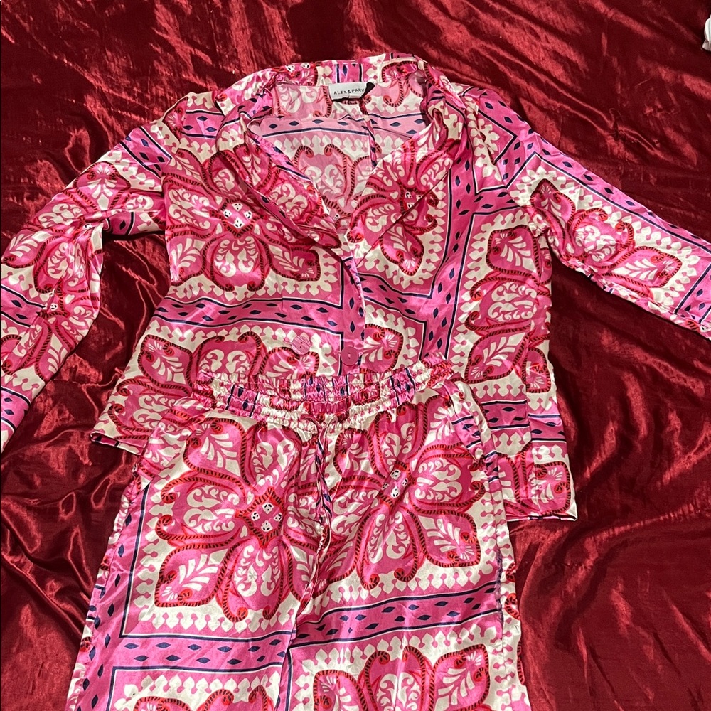 Pink Paisley Women's Pajama Set